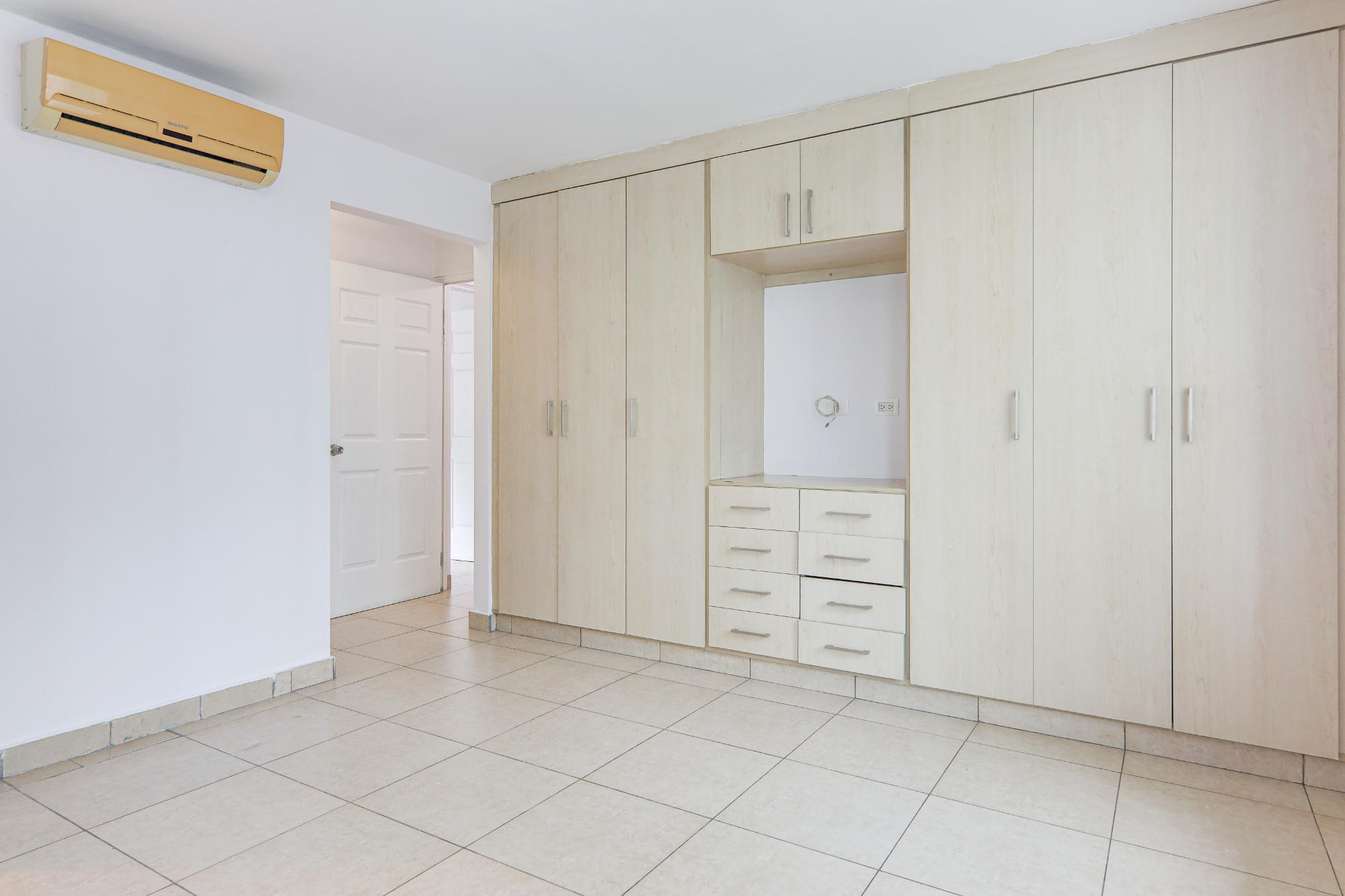 Large apartment at an excellent price