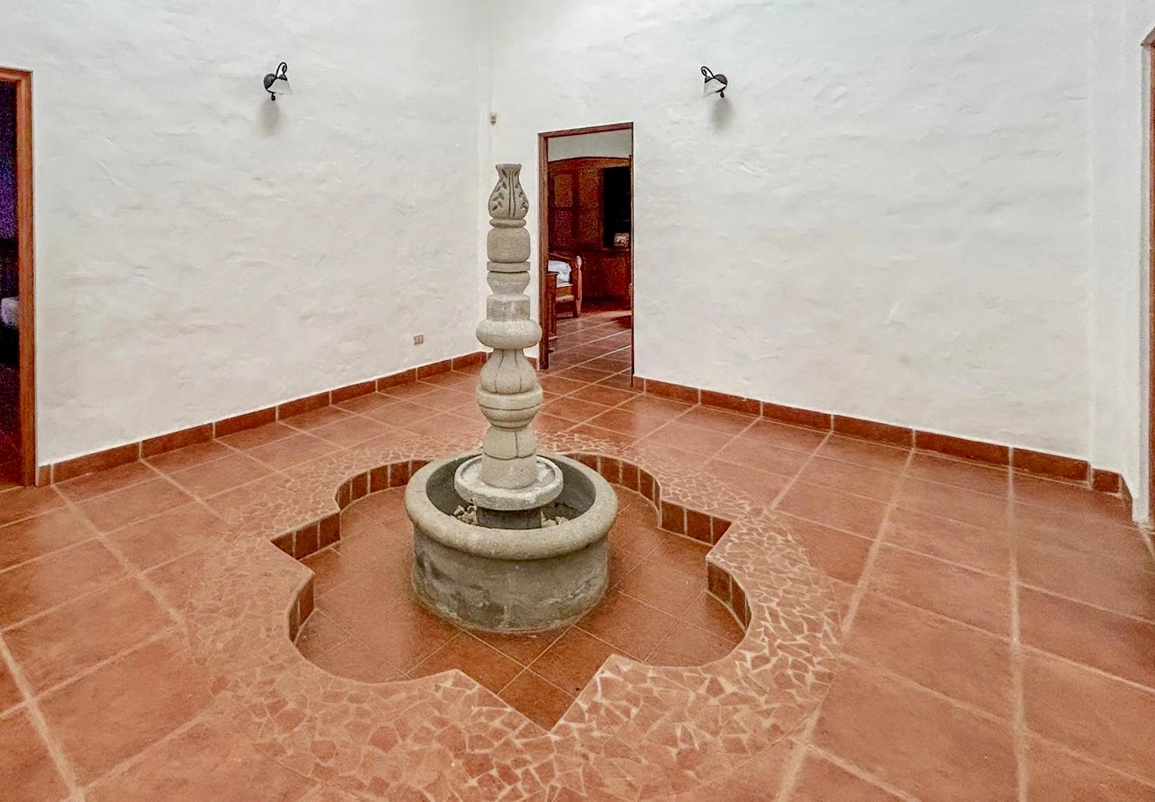 Private Mountain Estate on 10.17 Hectares, Sorá