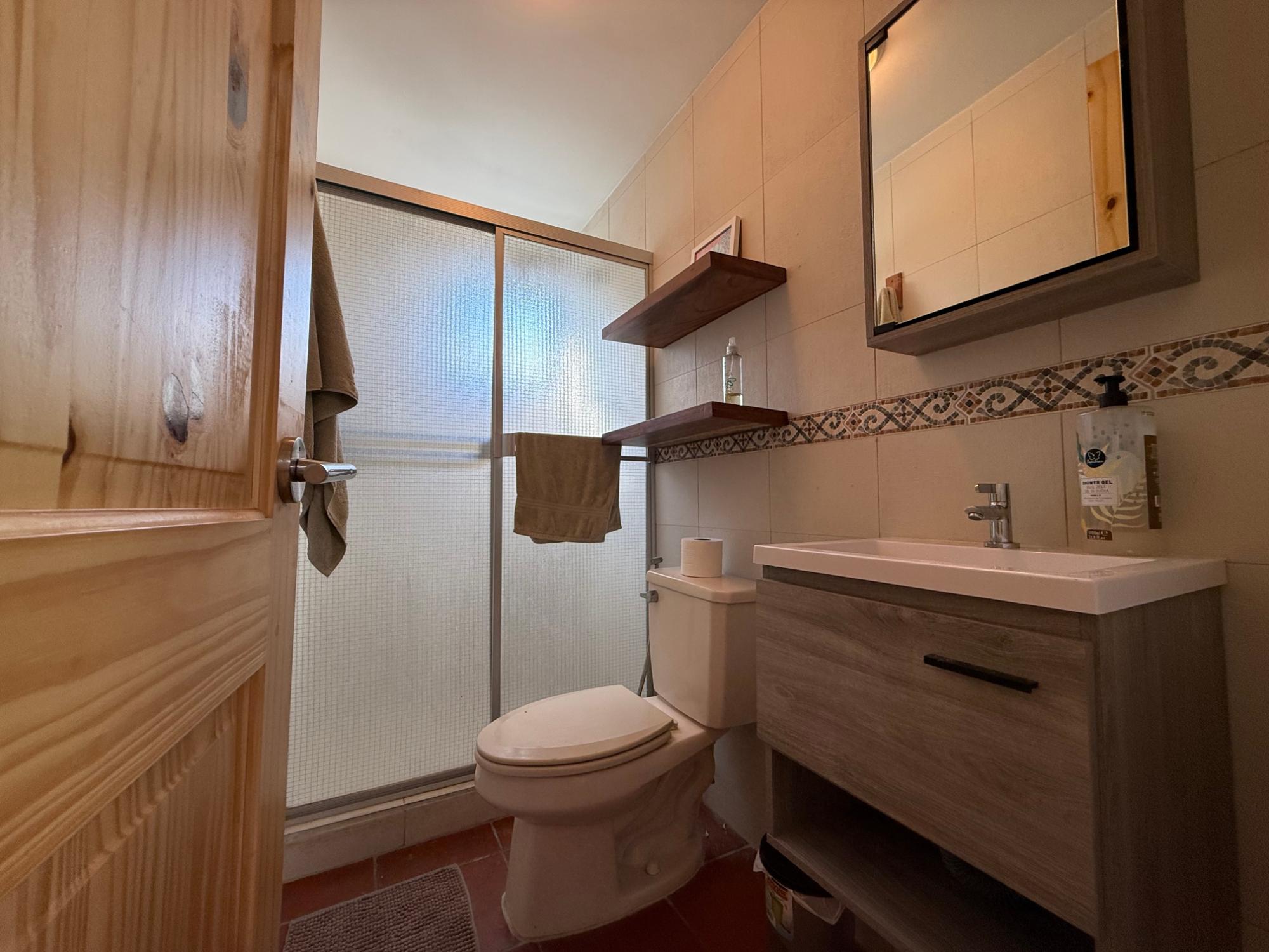 Private house with pool and large lot in Coronado