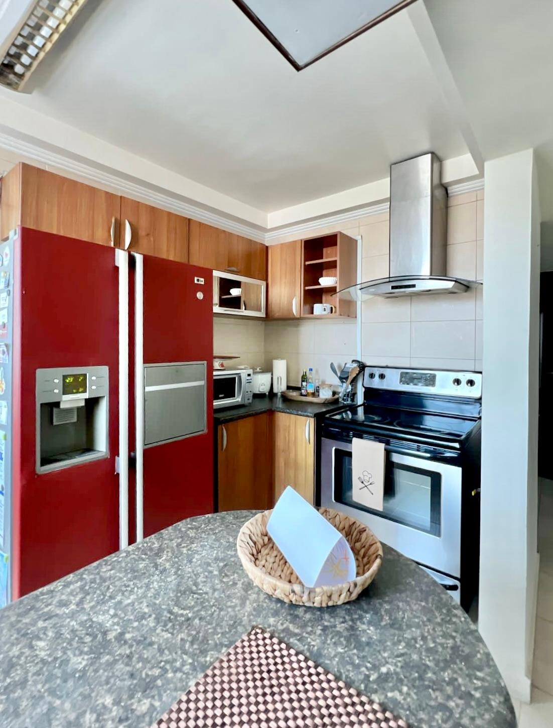 2-Bedroom Condo + Study in PH Onyx, El Cangrejo