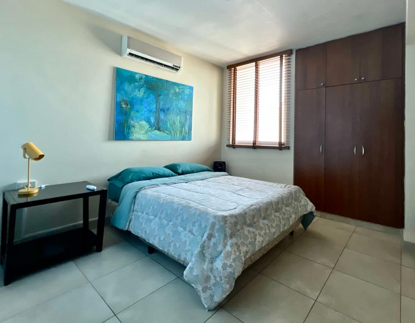 2-Bedroom Condo + Study in PH Onyx, El Cangrejo