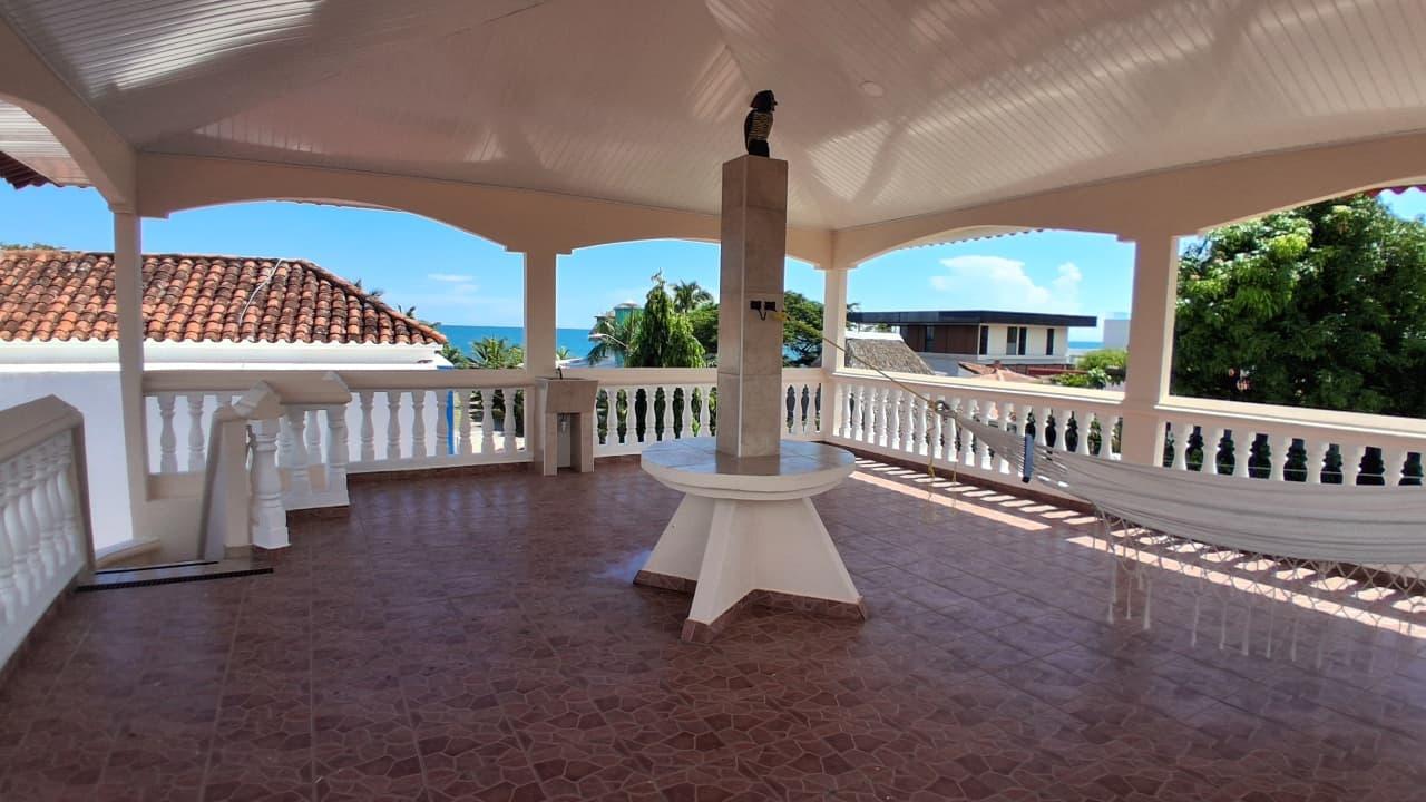 100 METERS FROM THE BEACH