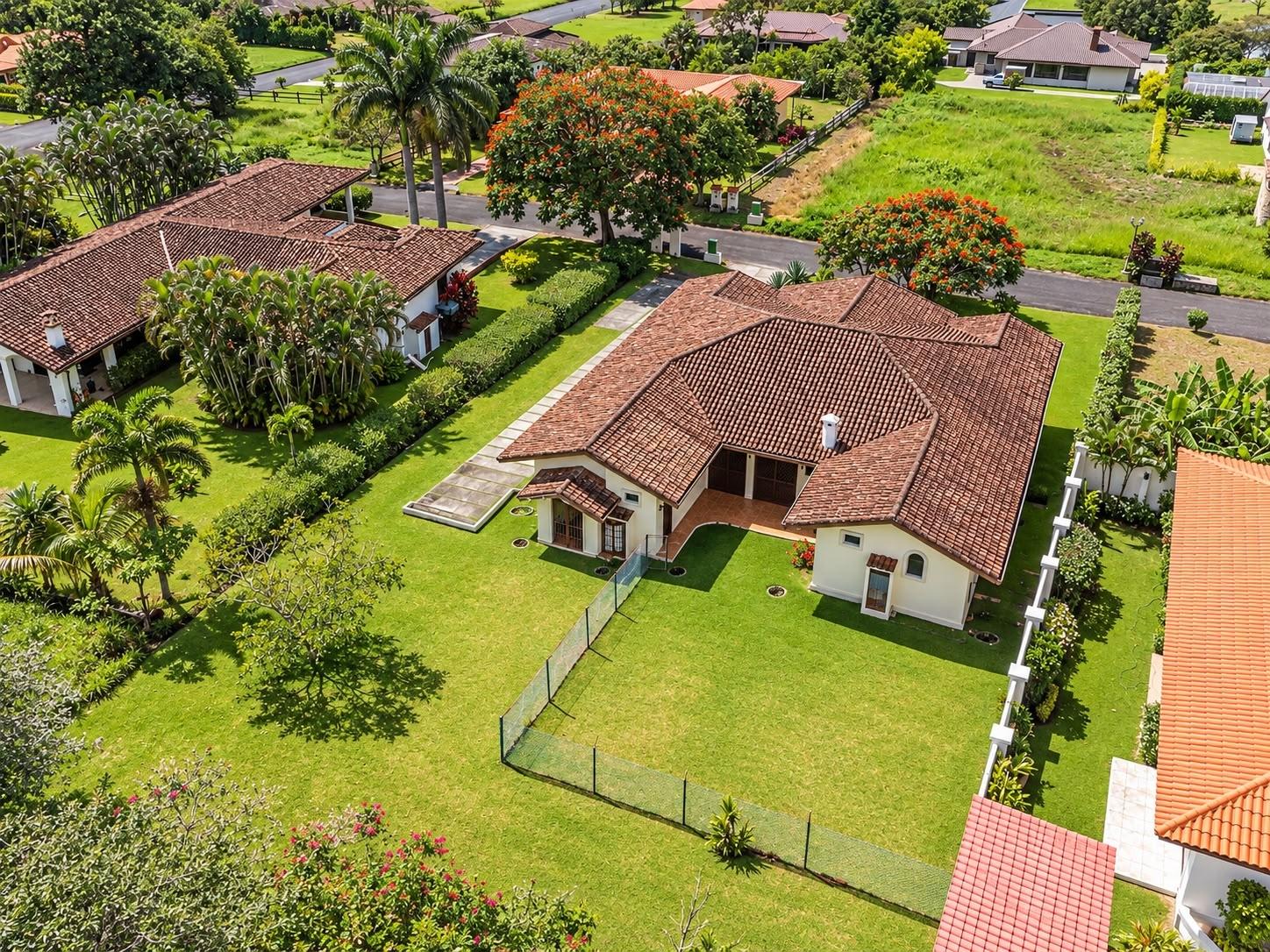 Spacious 3-Bedroom Home For Sale in Boquete