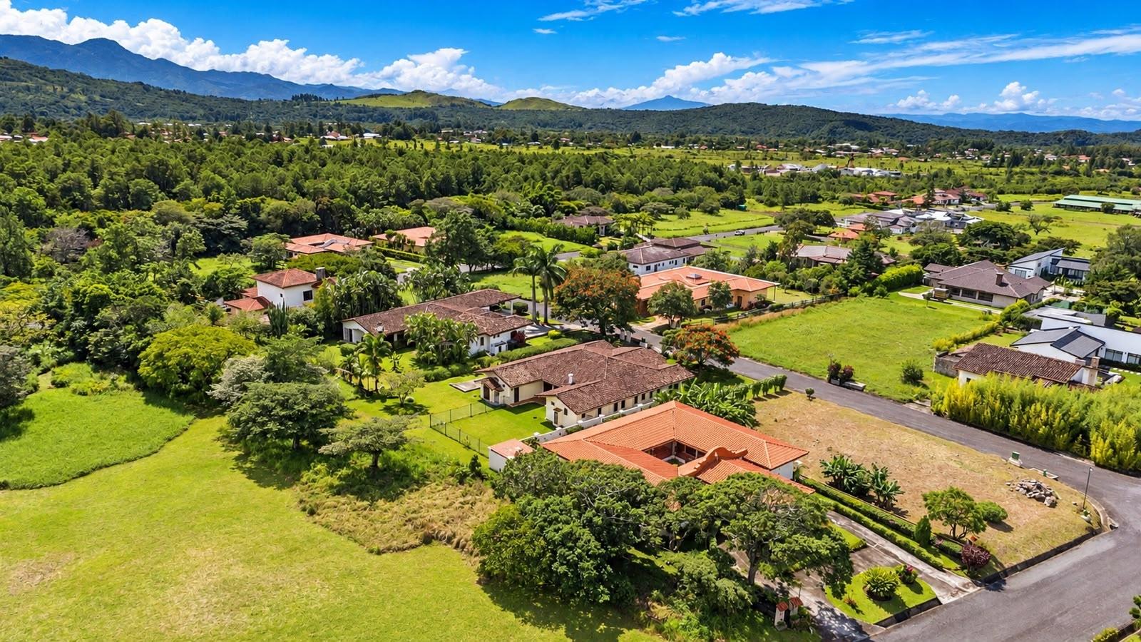 Spacious 3-Bedroom Home For Sale in Boquete