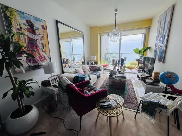 The home of your dreams on Balboa Avenue