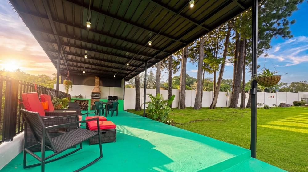 Furnished Luxury Home in Santa Lucia, Boquete