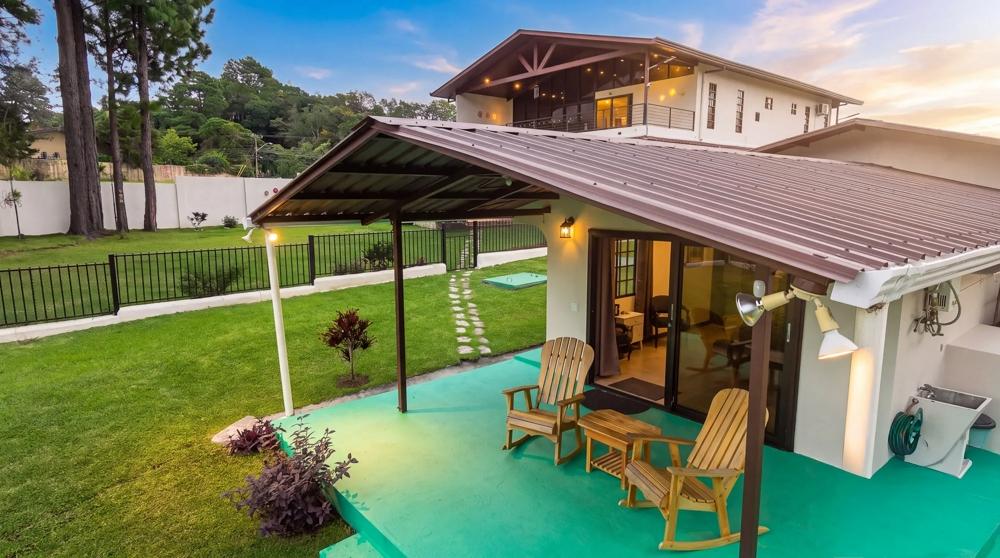 Furnished Luxury Home in Santa Lucia, Boquete