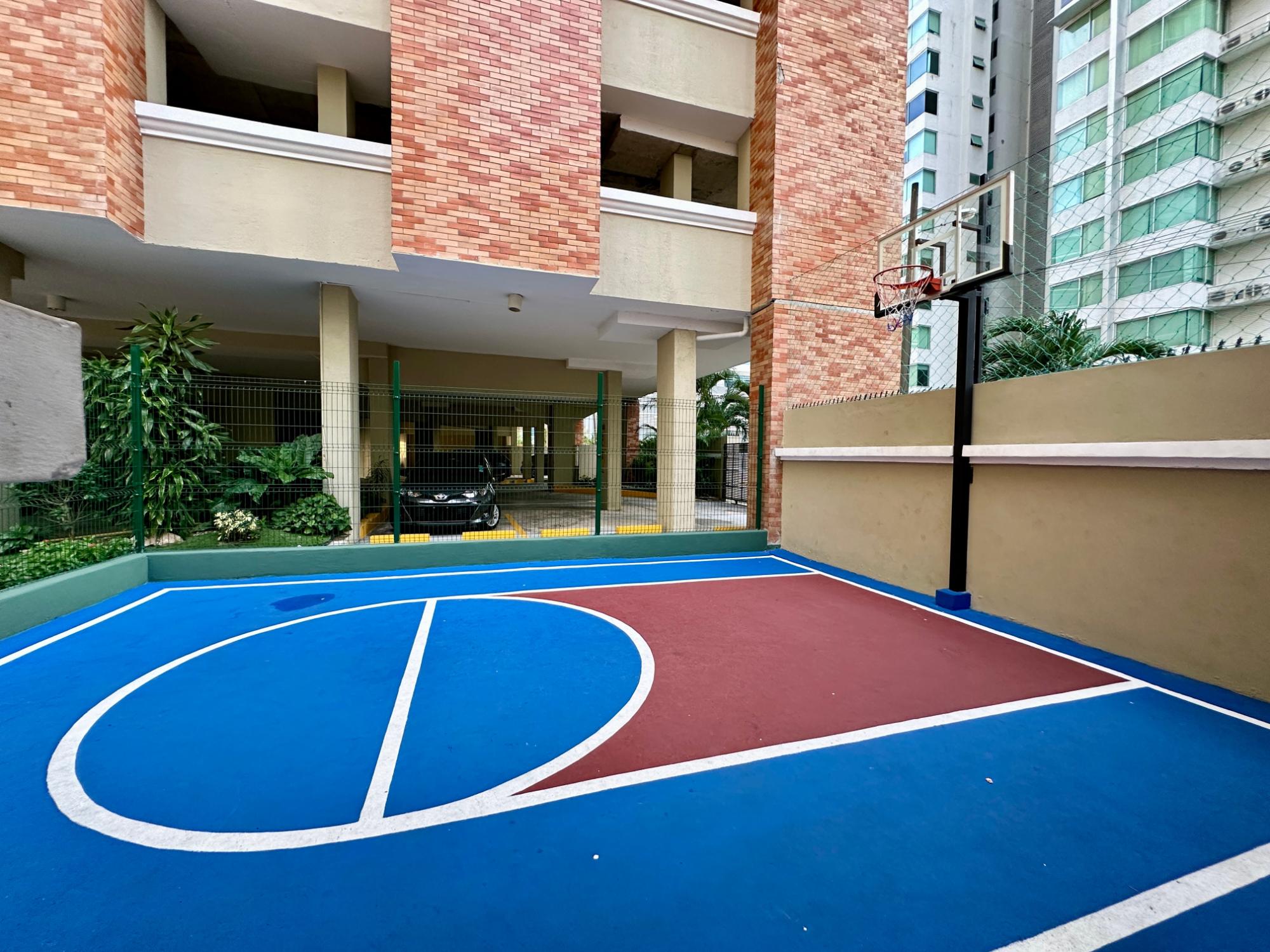 RENT OR SALE APT IN COSTA DEL ESTE